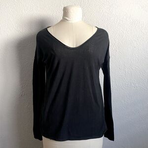 🪦Lululemon 6/8 Tight Knit Black Long Sleeve (3 for 30 sale)